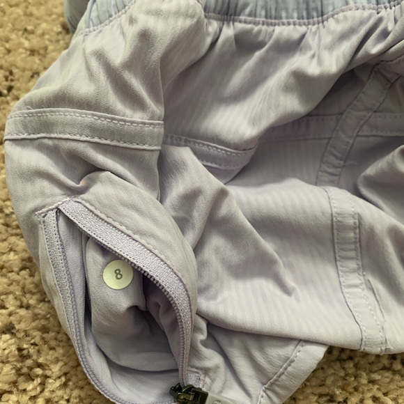 Lululemon Tracker IV shorts - Picture 5 of 6